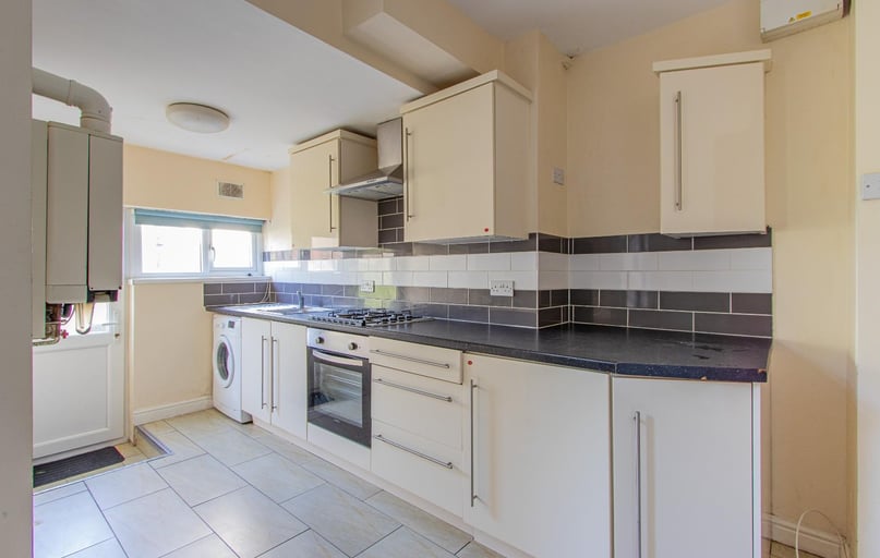 Gordon Road, Plasnewydd, Cardiff - Image 1